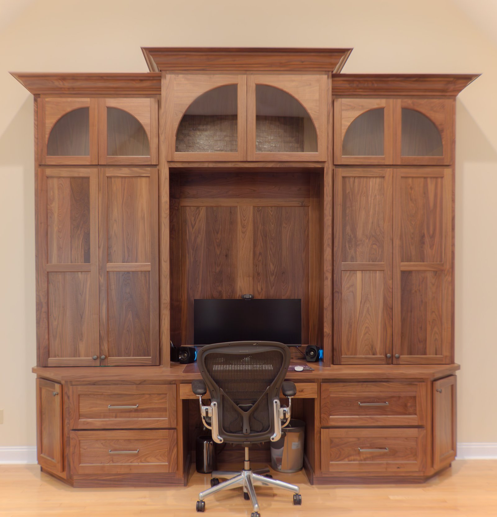 Custom Offices 1 Camacho (1)