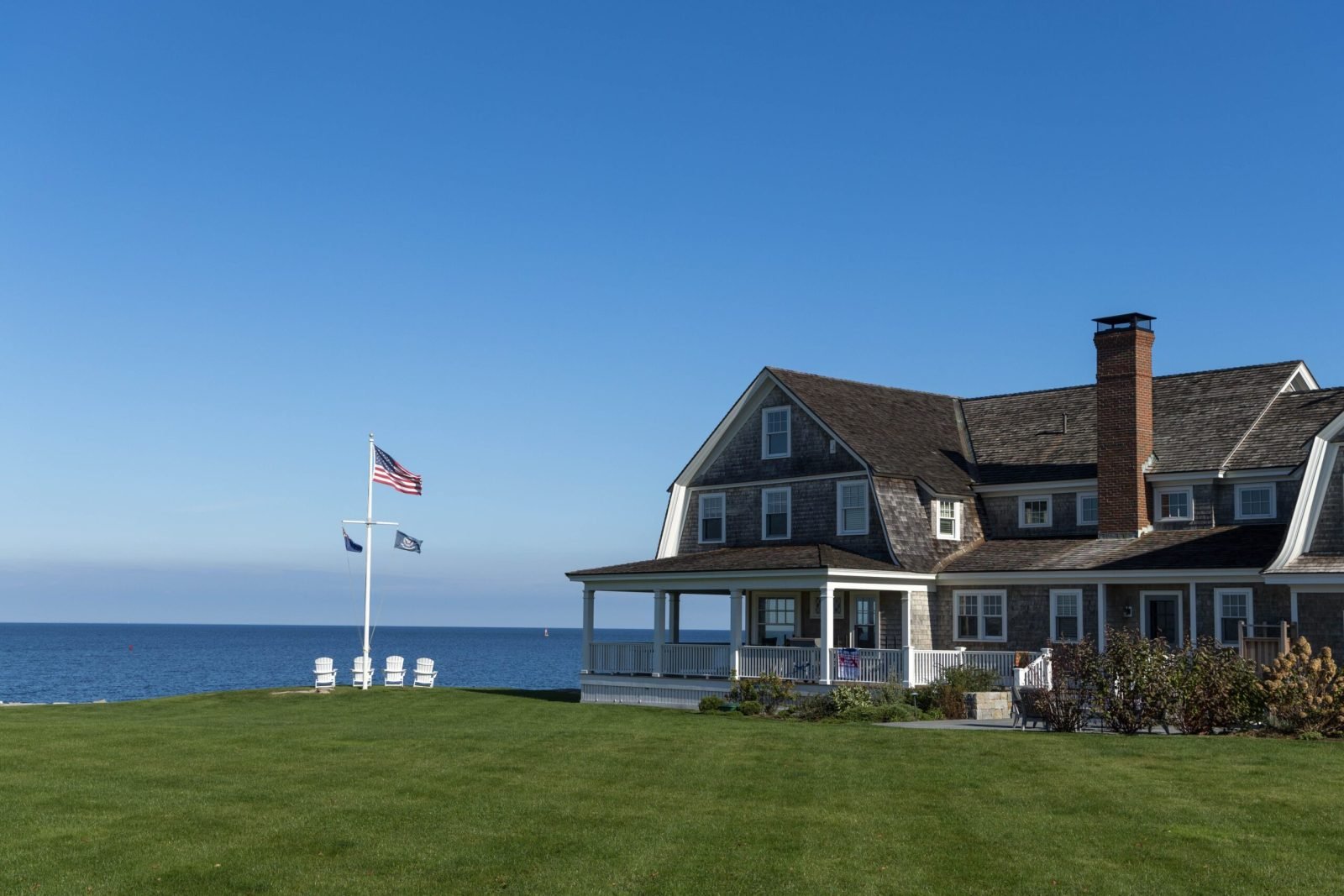 Vacation Rental Owners: Why Now Is the Time to Start Your Custom Cabinetry Project